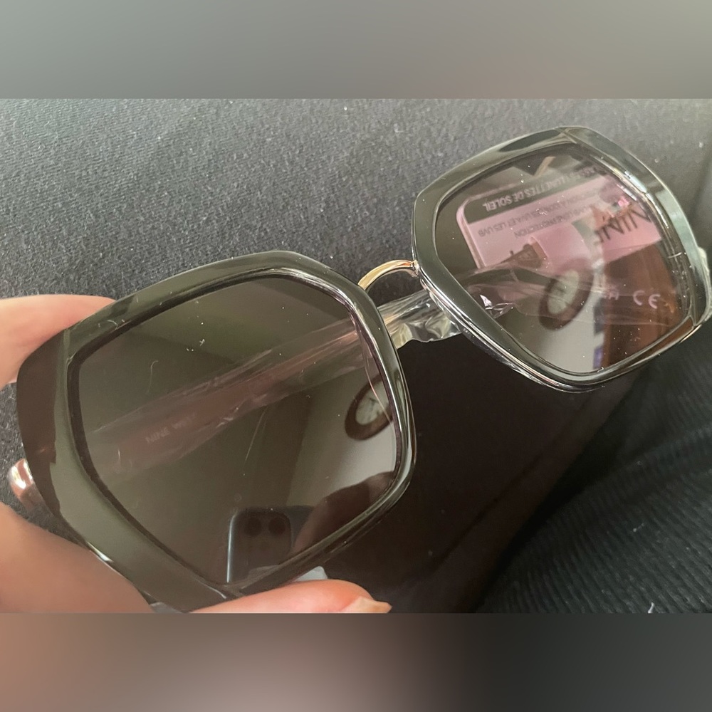 NEW with tag Nine West sunglasses without case